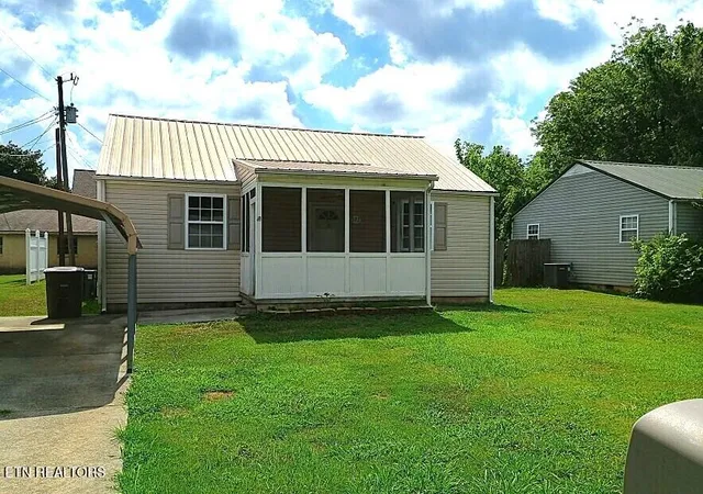 2nd image of 577 Monroe St, Madisonville, TN 37354 | MLS# 1349159