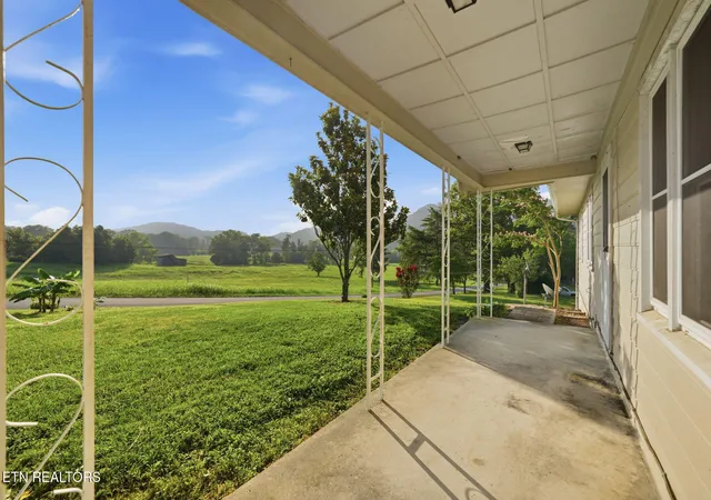 Photo 3 of Sale Pending at 315 Brandon Holw Ln, Bulls Gap, TN 37711 | MLS# 1349213 | Listing updated on 2026-07-31