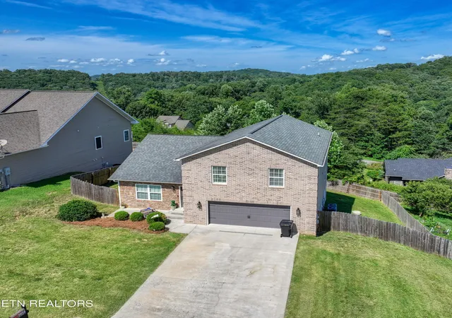 Photo 1 of Sale Pending at 3926 Mountain Vista Rd, Knoxville, TN 37931 | MLS# 1349068 | Listing updated on 2026-10-06