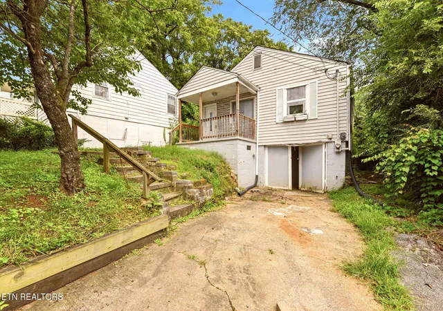 Photo 2 of Single family home for sale at 2541 Brown Ave, Knoxville, TN 37917 | MLS# 1349342 | Listing updated on 2026-08-21