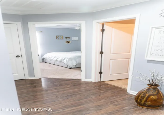 Photo 3 of Sale Pending at 2847 Ashridge Rd, Knoxville, TN 37931 | MLS# 1349016 | Listing updated on 2026-08-27