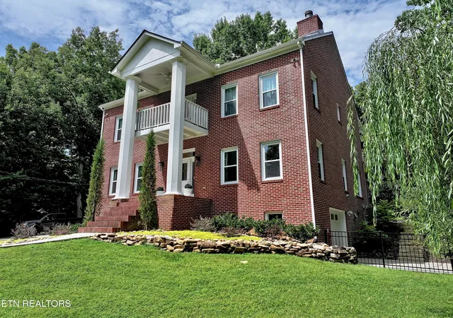 Photo 3 of Sale Pending at 12719 Early Rd, Knoxville, TN 37922 | MLS# 1349136 | Listing updated on 2026-09-15