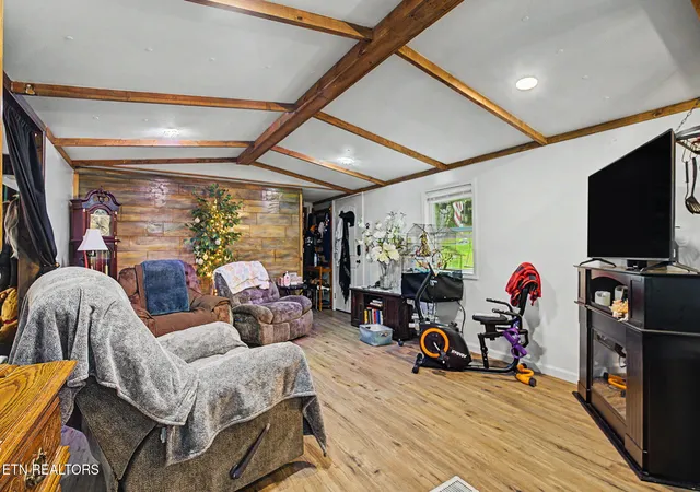 Photo 3 of Single family home for sale at 791 White Top Rd, Bluff City, TN 37618 | MLS# 1351624 | Listing updated on 2026-09-17