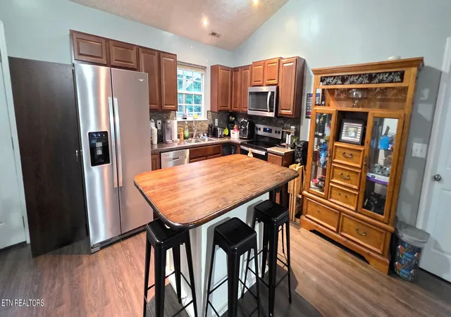 Photo 3 of Sale Pending at 2009 Infinity Ln, Sevierville, TN 37876 | MLS# 1349712 | Listing updated on 2026-08-07