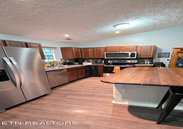 Photo 4 of Sale Pending at 2009 Infinity Ln, Sevierville, TN 37876 | MLS# 1349712 | Listing updated on 2026-08-07