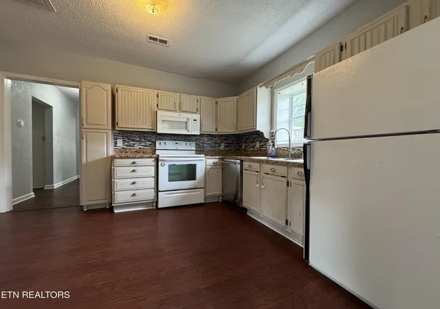 6th image of 6688 Morganton Rd, Greenback, TN 37742 | MLS# 1349134