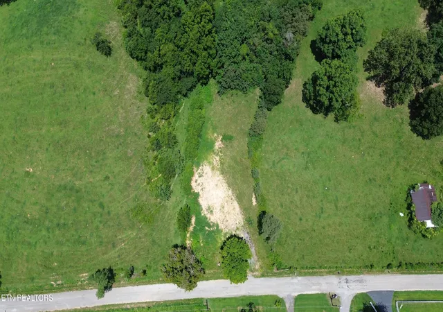 2nd image of 741 Wilson Hale Rd, Morristown, TN 37813 | MLS# 1349096