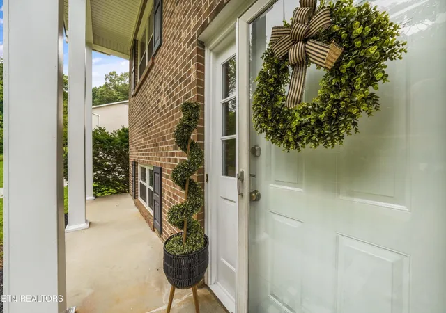 Photo 3 of Single family home for sale at 9315 Barrington Blvd, Knoxville, TN 37922 | MLS# 1349508 | Listing updated on 2026-09-14