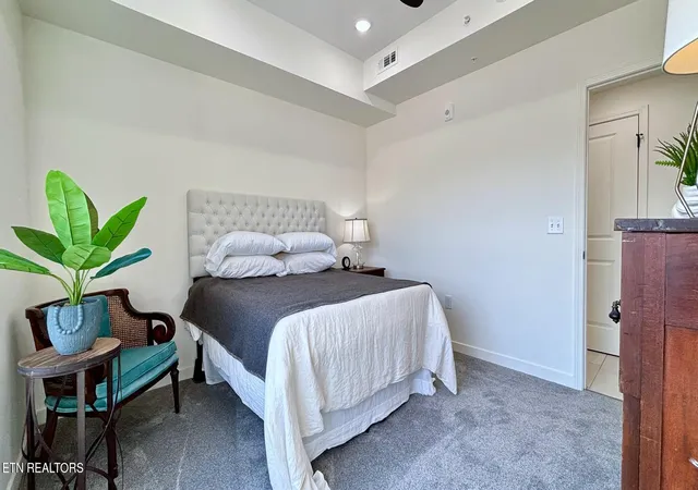 image of 129 Sugarfoot Wy, Pigeon Forge, TN 37863
