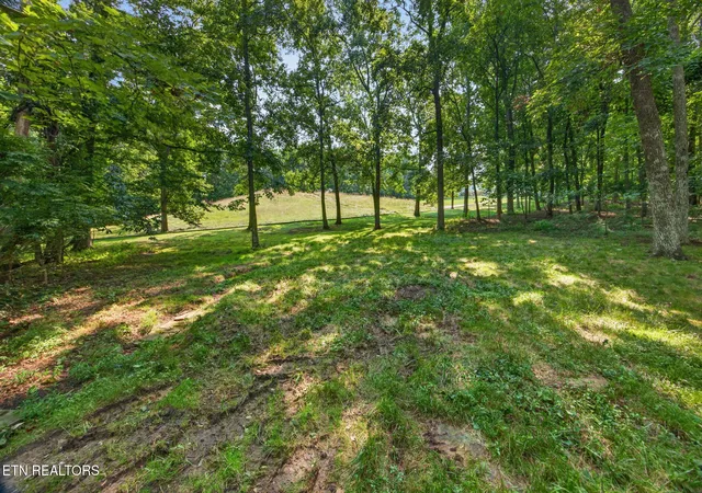Photo 3 of Single family home for sale at 157 Baltusrol Rd, Crossville, TN 38558 | MLS# 1349925 | Listing updated on 2026-09-09