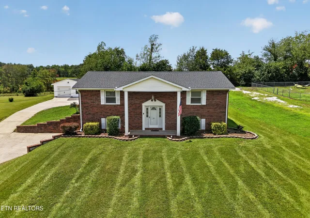 2nd image of 225 West Gate Dr, Baxter, TN 38544 | MLS# 1349146