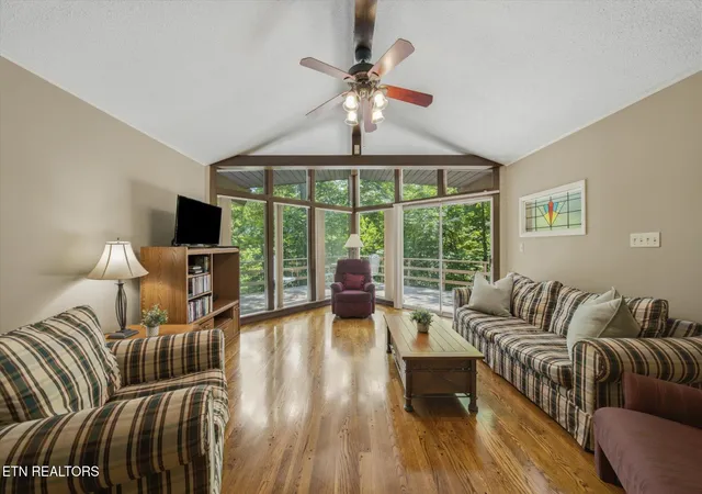2nd image of 258 Stott Ln, Gatlinburg, TN 37738 | MLS# 1349177
