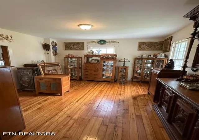 3rd image of 261 W Lincoln Rd, Alcoa, TN 37701 | MLS# 1350032