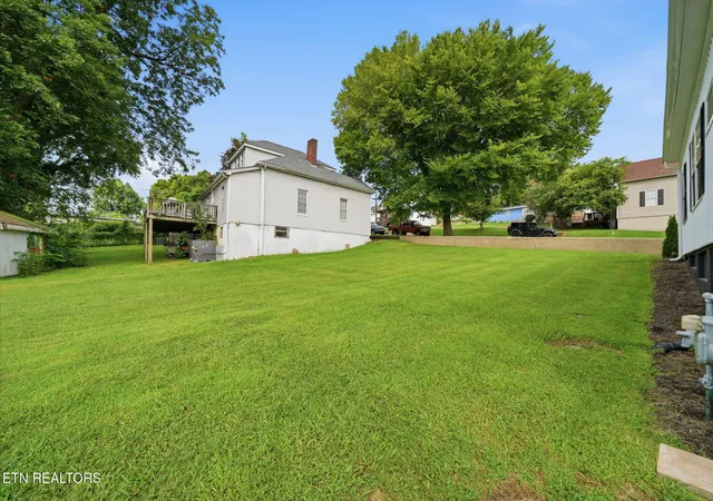 1st image of 208 E 1st Ave, Lenoir City, TN 37771 | MLS# 1349138
