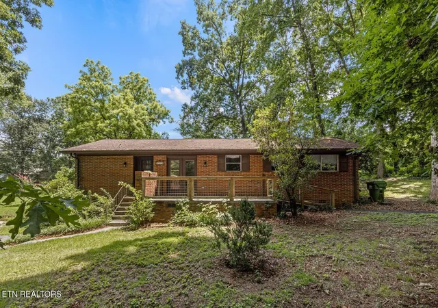 2nd image of 1534 Mcilvaine Dr, Maryville, TN 37803 | MLS# 1349151