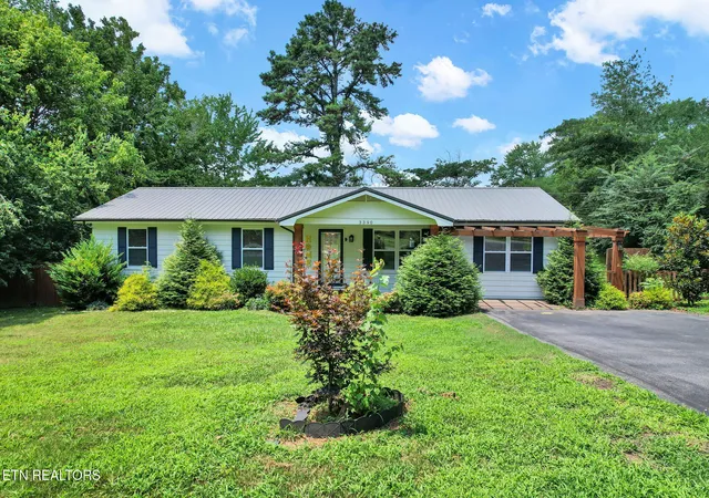 Photo 1 of Single family home for sale at 3390 Se Buchanan Rd, Cleveland, TN 37323 | MLS# 1349419 | Listing updated on 2026-09-15