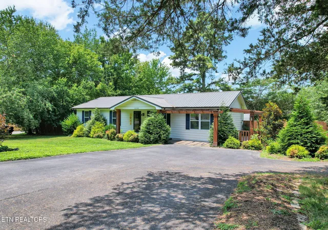Photo 2 of Single family home for sale at 3390 Se Buchanan Rd, Cleveland, TN 37323 | MLS# 1349419 | Listing updated on 2026-09-15