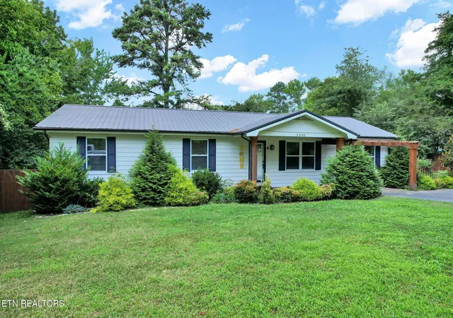 Photo 3 of Single family home for sale at 3390 Se Buchanan Rd, Cleveland, TN 37323 | MLS# 1349419 | Listing updated on 2026-09-15