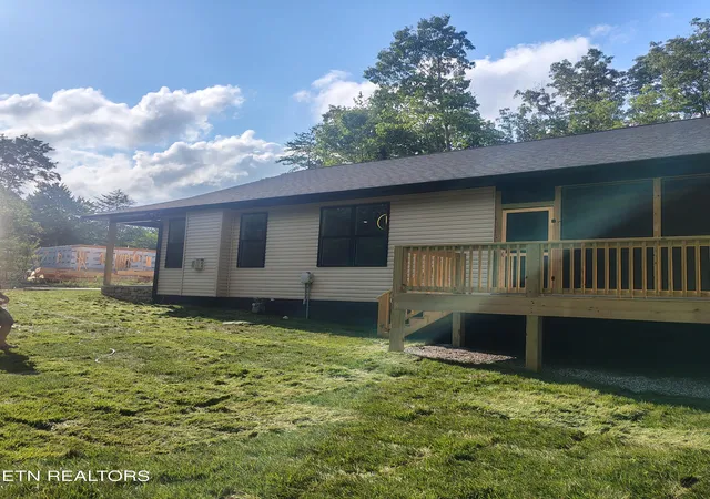 3rd image of 131 Rowewood Ln, Crossville, TN 38558 | MLS# 1349182