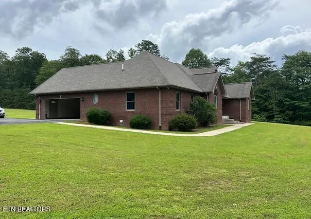 Photo 4 of Single family home for sale at 412 Page School Rd, Pineville, KY 40977 | MLS# 1349199 | Listing updated on 2026-09-11