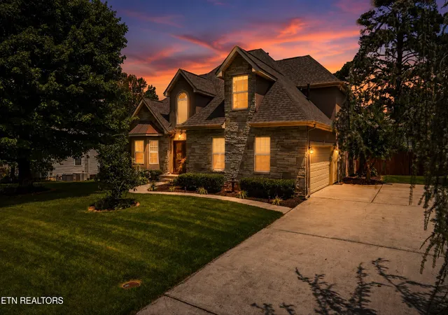 Photo 2 of Sale Pending at 1164 Heatherfield Ln, Knoxville, TN 37909 | MLS# 1350512 | Listing updated on 2026-08-17