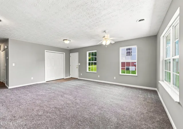 Photo 3 of Single family home for sale at 407 Ellen St, Knoxville, TN 37920 | MLS# 1349327 | Listing updated on 2026-09-01