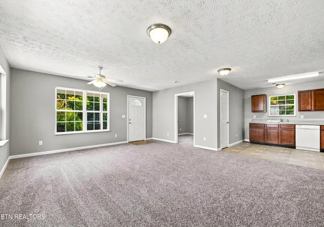 Photo 4 of Single family home for sale at 407 Ellen St, Knoxville, TN 37920 | MLS# 1349327 | Listing updated on 2026-09-01