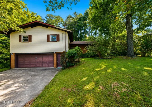 Photo 1 of Single family home for sale at 4009 Hitching Post Rd, Pigeon Forge, TN 37863 | MLS# 1349280 | Listing updated on 2026-08-31