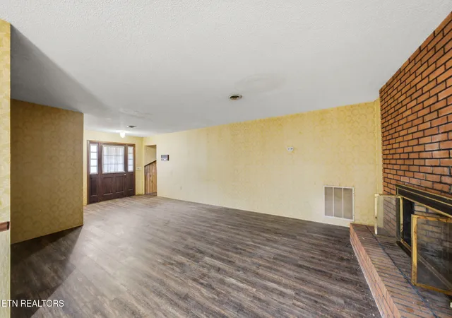 Photo 3 of Single family home for sale at 4009 Hitching Post Rd, Pigeon Forge, TN 37863 | MLS# 1349280 | Listing updated on 2026-08-31