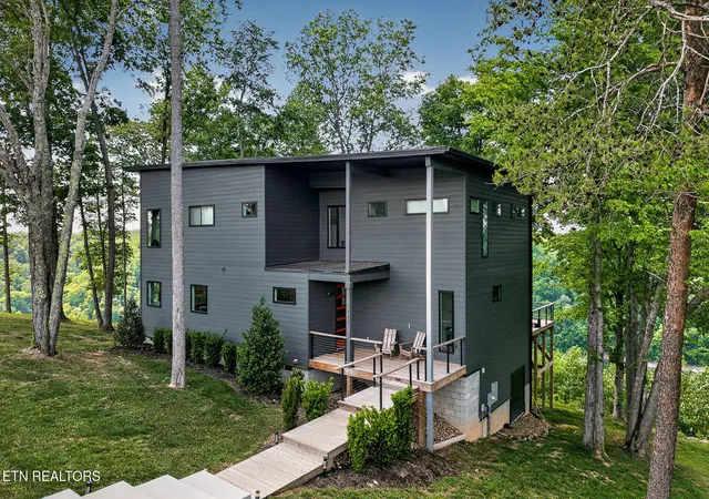 1st image of 1171 W Hutchins Bend Rd, Sparta, TN 38583 | MLS# 1349239