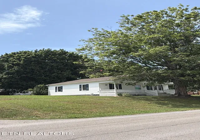 27th image of 612 S Tellico St, Madisonville, TN 37354 | MLS# 1349652