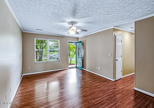 Photo 3 of Sale Pending at 2130 Tuscany Gdns Dr, Powell, TN 37849 | MLS# 1349382 | Listing updated on 2026-08-24