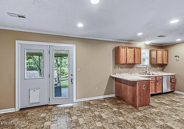 Photo 3 of Sale Pending at 2130 Tuscany Gdns Dr, Powell, TN 37849 | MLS# 1349382 | Listing updated on 2026-08-24
