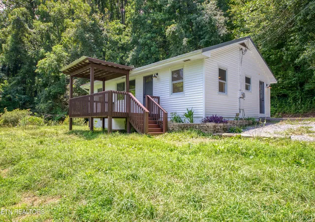 1st image of 150 Dewey Davis Rd, Walland, TN 37886 | MLS# 1349535