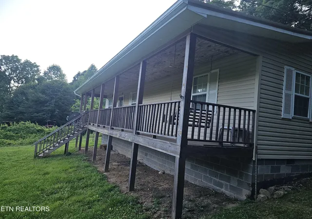 2nd image of 101 Iron Ore Dr, Rose Hill, VA 24281 | MLS# 1349300