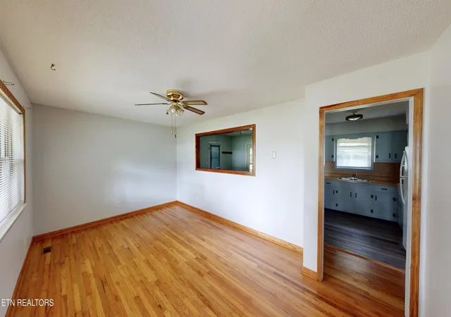 3rd image of 385 Bridge St, Graysville, TN 37338 | MLS# 1349363