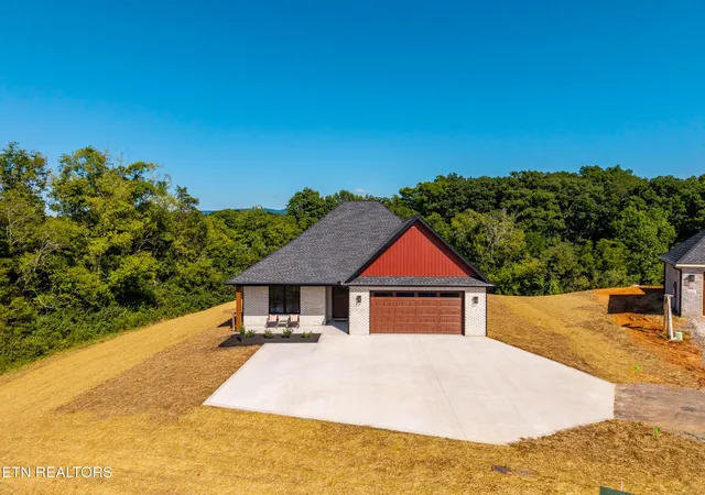 Photo 3 of Single family home for sale at 109 Burrstone Way, Maryville, TN 37803 | MLS# 1350361 | Listing updated on 2026-09-14