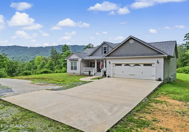 Photo 3 of Single family home for sale at 4478 Bruce Ogle Way, Pigeon Forge, TN 37863 | MLS# 1349546 | Listing updated on 2026-08-24