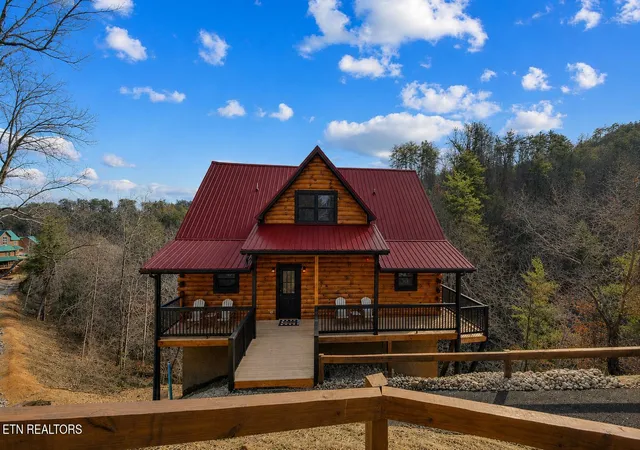 Photo 1 of Sale Pending at 1523 Rainbow Ridge Way, Sevierville, TN 37862 | MLS# 1349481 | Listing updated on 2026-09-04
