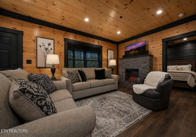 Photo 3 of Sale Pending at 1523 Rainbow Ridge Way, Sevierville, TN 37862 | MLS# 1349481 | Listing updated on 2026-09-04