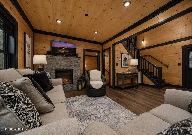 Photo 4 of Sale Pending at 1523 Rainbow Ridge Way, Sevierville, TN 37862 | MLS# 1349481 | Listing updated on 2026-09-04