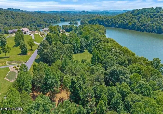 4th image of 16 Copper Still Wy, Madisonville, TN 37354 | MLS# 1349334
