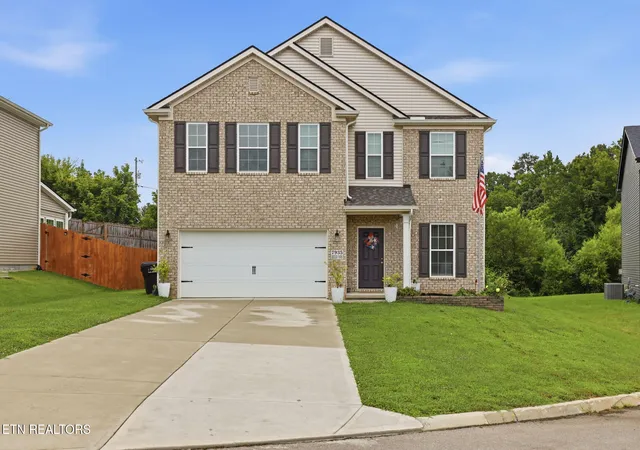 Photo 2 of Single family home for sale at 7935 Beeler Farms Ln, Knoxville, TN 37918 | MLS# 1349341 | Listing updated on 2026-07-24