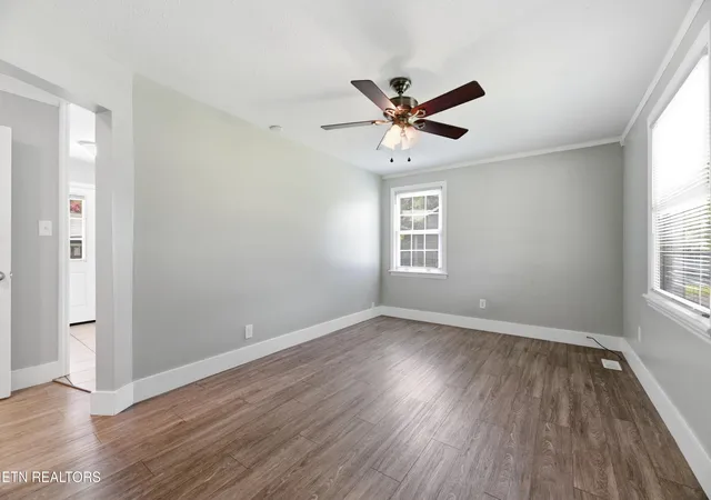 Photo 4 of Sale Pending at 108 Meadowbrook St, Clinton, TN 37716 | MLS# 1349351 | Listing updated on 2026-08-28