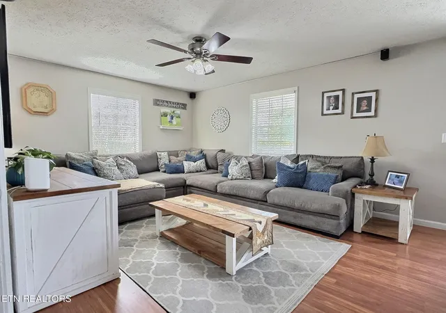3rd image of 160 Stones Ln, Jacksboro, TN 37757 | MLS# 1349496