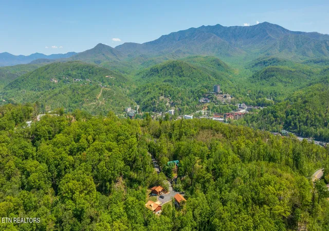 27th image of 922 Statham Wy #3, Gatlinburg, TN 37738 | MLS# 1349448