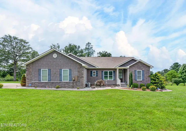 1st image of 359 Hillendale Acres Ln, Crossville, TN 38572 | MLS# 1349403