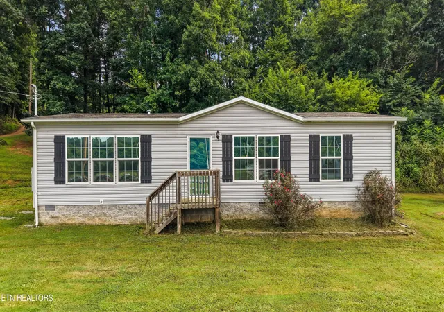 Photo 1 of Single family home for sale at 2236 Buttermilk Rd, Lenoir City, TN 37771 | MLS# 1349727 | Listing updated on 2026-09-14