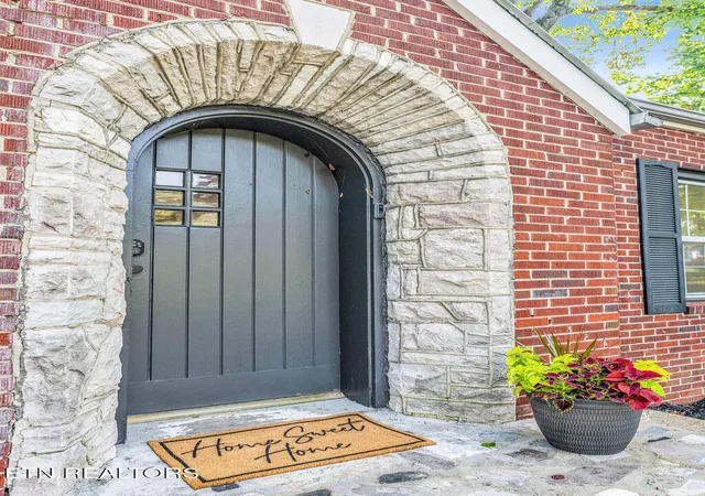Photo 4 of Single family home for sale at 5705 Chapman Hwy, Knoxville, TN 37920 | MLS# 1349650 | Listing updated on 2026-09-07