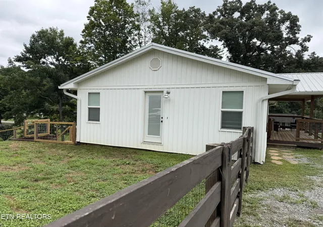 4th image of 106 Moccasin Hollow Ln, Clinton, TN 37716 | MLS# 1349407